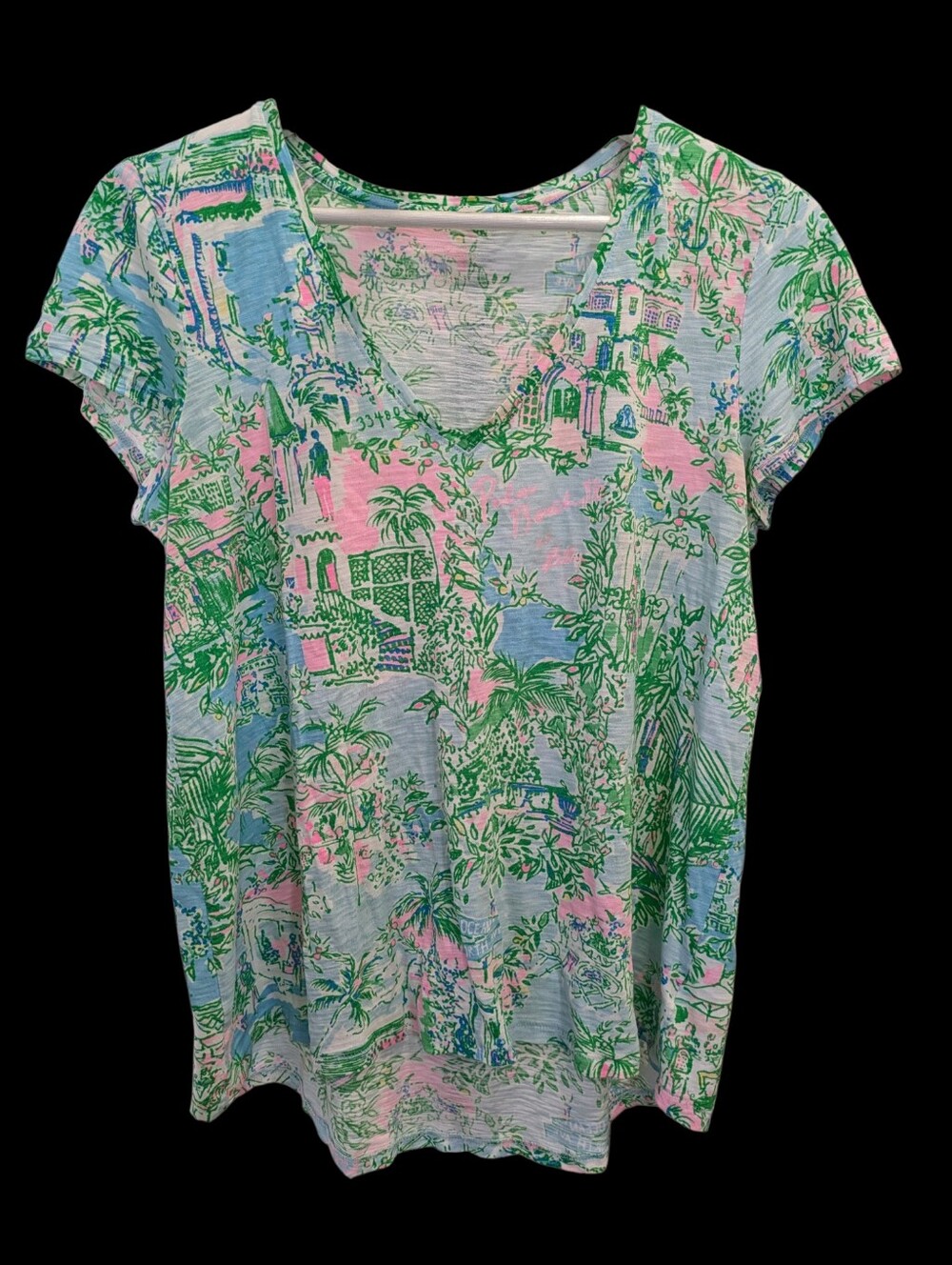 Lilly Pulitzer Etta V Neck Tee Medium Lilly Loves Balm Beach Tropical Scenic
